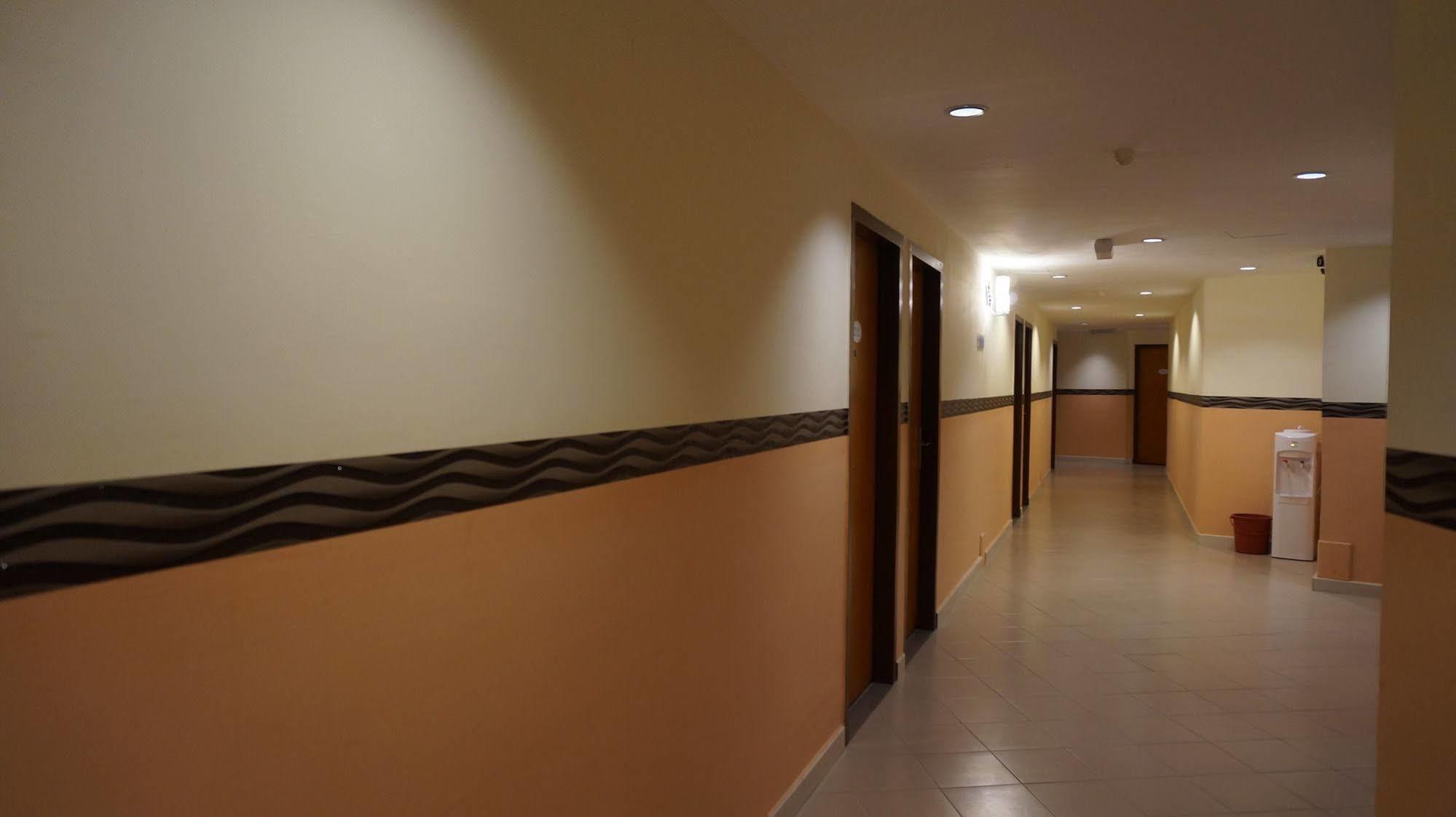 Oyo 982 Hotel Sk Kajang Luaran gambar
