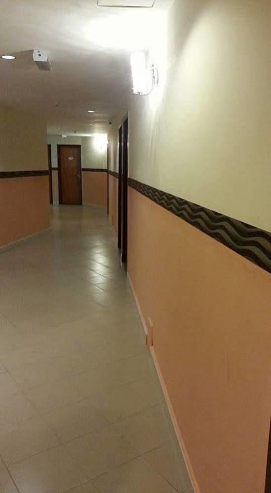 Oyo 982 Hotel Sk Kajang Luaran gambar